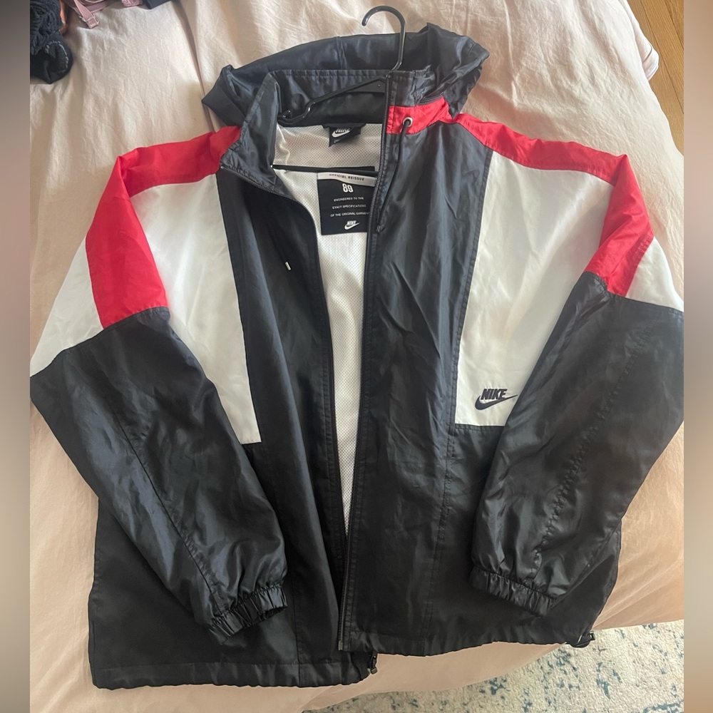 Nike Retro Windbreaker